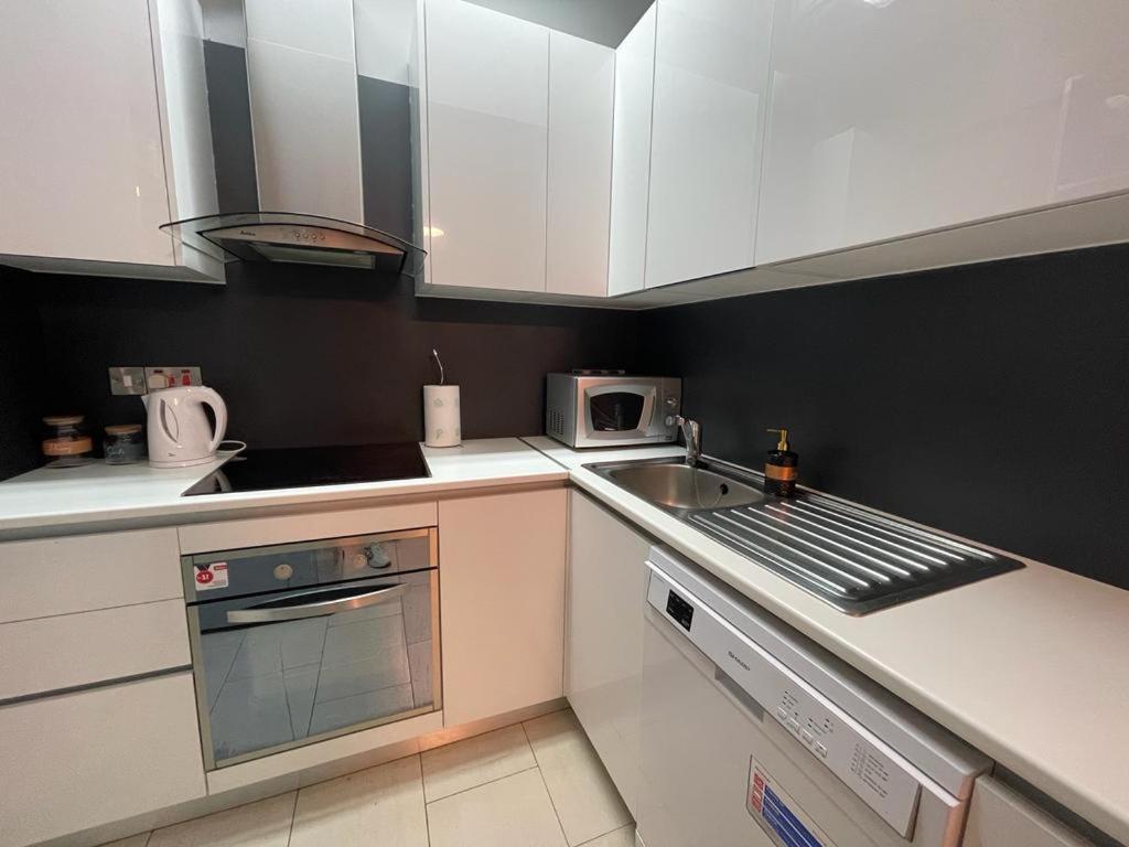 Amazing 2-Bedroom Apartment With Pool!! Limassol Exterior photo